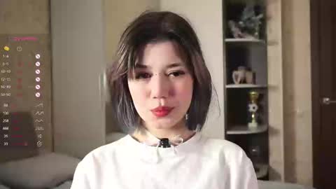 Snapshot of lynngroves chatting on 02-28-25, 07:15 Lola online show from 02-28-25, 07:15