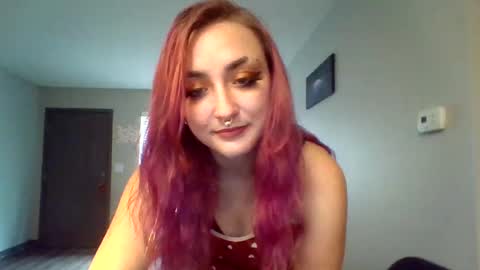 Snapshot of lynnkitten69000 chatting on 06-22-26, 06:05 Lynn online show from 06-22-26, 06:05