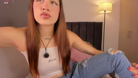 Snapshot of lynnsam_ chatting on 10-12-25, 09:47 lynnsam_ online show from 10-12-25, 09:47