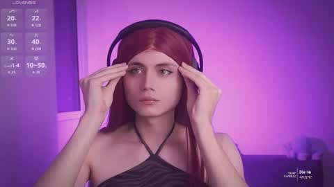 Snapshot of lyodass chatting on 06-24-26, 01:37 Lyodass online show from 06-24-26, 01:37