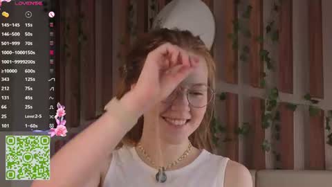 Snapshot of lyra_thenymph chatting on 07-07-26, 12:35 Lyra online show from 07-07-26, 12:35
