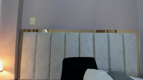 Snapshot of lyravendrell chatting on 04-30-26, 08:37 Lyravendrell online show from 04-30-26, 08:37