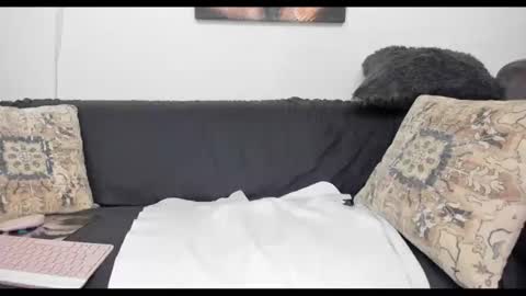 Lisa online show from 02-10-25, 08:42