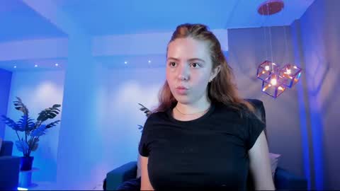 Lyssa  Everyday From 0700 to 1630 Col Time online show from 03-11-25, 06:30