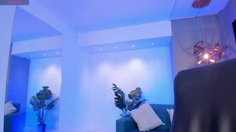 Lyssa  Everyday From 0700 to 1630 Col Time online show from 10-30-25, 01:45