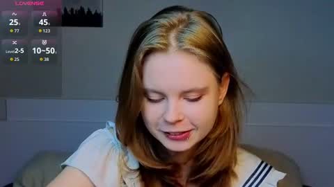 Snapshot of lyucy chatting on 08-06-26, 10:00 Julie online show from 08-06-26, 10:00
