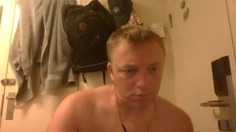 Snapshot of m15kala chatting on 11-21-25, 08:13 m15kala online show from 11-21-25, 08:13