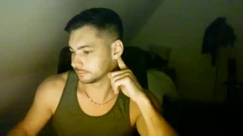 Snapshot of m1recevierrr chatting on 10-03-25, 02:08 m1recevierrr online show from 10-03-25, 02:08