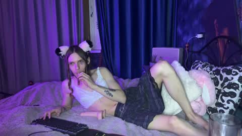 Snapshot of m1shq chatting on 01-11-25, 09:36 m1shq online show from 01-11-25, 09:36