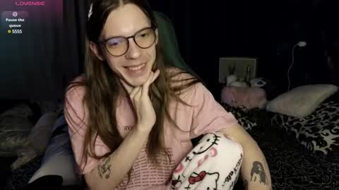 Snapshot of m1shq chatting on 02-19-25, 11:57 m1shq online show from 02-19-25, 11:57