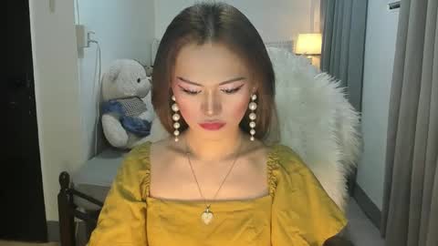 Snapshot of m1sspinay_yassie chatting on 01-08-25, 01:41 Cutie Yassie online show from 01-08-25, 01:41