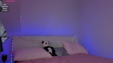 Snapshot of m1sss1nfull chatting on 04-25-26, 05:32 Melissa online show from 04-25-26, 05:32
