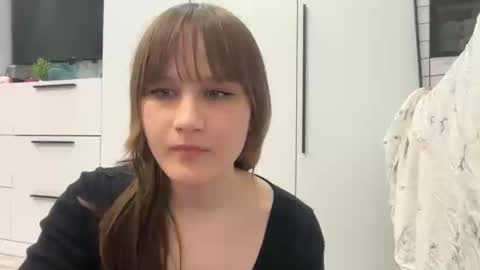 m1umiu online show from 04-16-26, 05:03