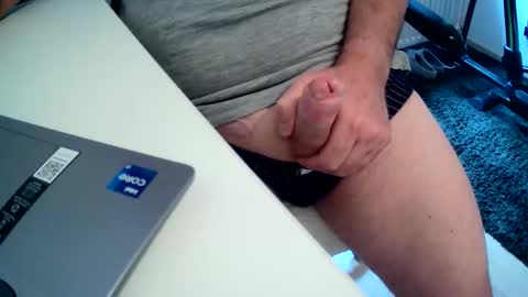 m_daan1969 online show from 09-08-25, 02:27