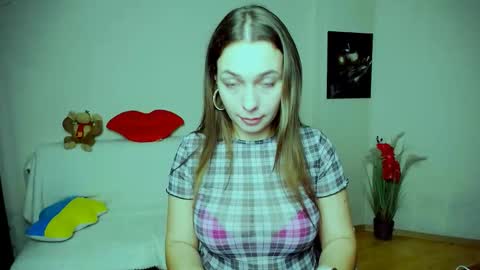 Vikki online show from 11-30-25, 04:22