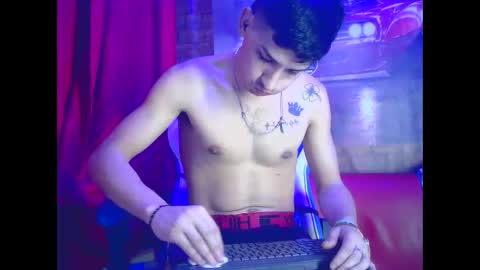 Snapshot of maaster420 chatting on 12-04-24, 02:09 itgram pezlo josue online show from 12-04-24, 02:09