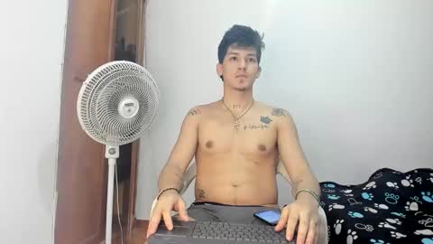 Snapshot of maaster420 chatting on 09-21-25, 08:10 itgram pezlo josue online show from 09-21-25, 08:10
