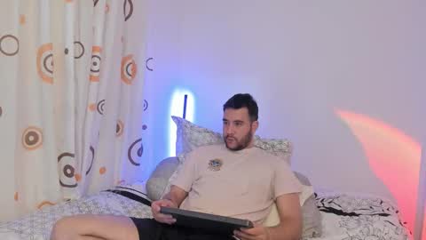 Matt De Luca online show from 12-17-25, 01:44