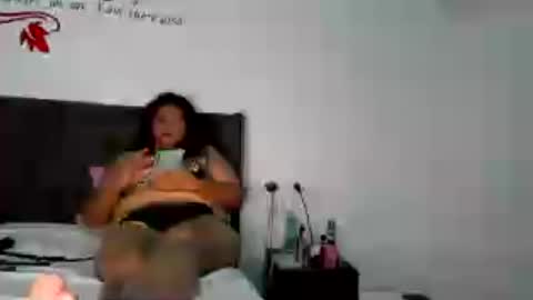 Snapshot of maayanlevi chatting on 06-19-26, 10:13 maayanlevi online show from 06-19-26, 10:13