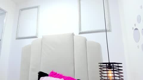 Mazikeen  online show from 10-01-25, 07:09