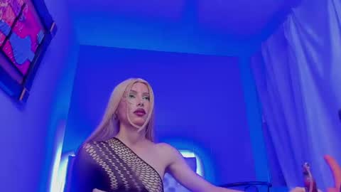 Snapshot of mabbelnova chatting on 06-20-26, 01:52 mabbelnova online show from 06-20-26, 01:52