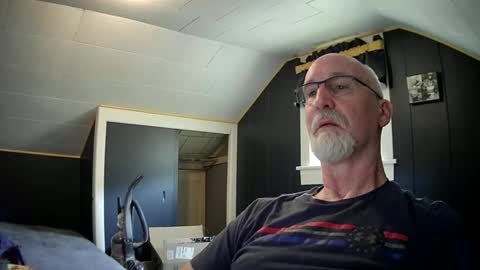 Snapshot of mac8181 chatting on 06-06-26, 01:27 mac8181 online show from 06-06-26, 01:27