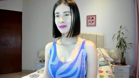 Snapshot of macarena_vallejo_ chatting on 12-02-24, 01:47 Macarena online show from 12-02-24, 01:47