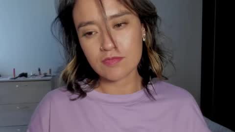 Snapshot of macarenax chatting on 11-19-25, 04:29 Maca online show from 11-19-25, 04:29