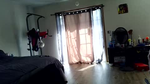 Snapshot of mace_shwanger chatting on 04-18-26, 04:00 Mace Shwanger online show from 04-18-26, 04:00