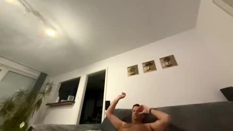 macfly67 online show from 02-25-25, 05:19