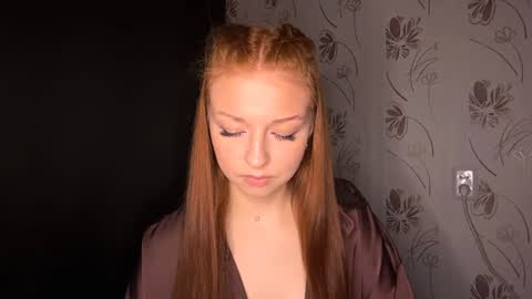Snapshot of machelleunderdahl chatting on 06-25-26, 10:47 Nicole online show from 06-25-26, 10:47