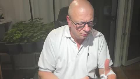 Snapshot of machinegun3dx chatting on 01-18-26, 10:24 Andy online show from 01-18-26, 10:24