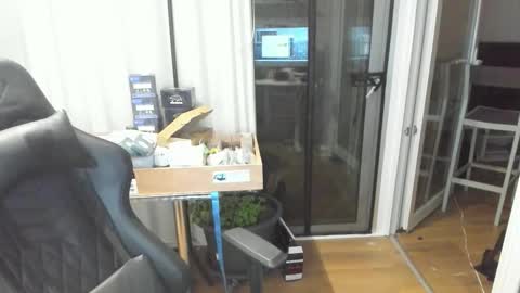 Snapshot of machinegun3dx chatting on 02-12-26, 06:36 Andy online show from 02-12-26, 06:36