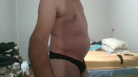 MACHOLIVRE online show from 01-07-25, 03:57