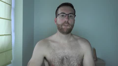 Snapshot of machohiberiko chatting on 12-29-24, 03:57 Jota online show from 12-29-24, 03:57