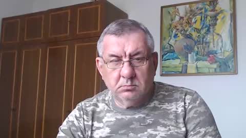 Snapshot of machomale3 chatting on 04-17-26, 12:08 Macho online show from 04-17-26, 12:08