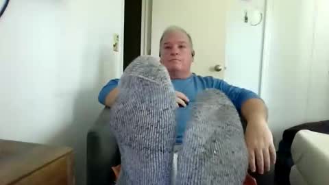 mackdocc001 online show from 10-18-25, 02:40