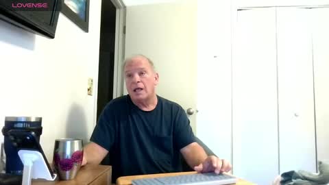 Snapshot of mackdocc001 chatting on 04-20-26, 05:05 mackdocc001 online show from 04-20-26, 05:05