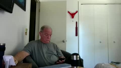 Snapshot of mackdocc001 chatting on 04-21-26, 06:01 mackdocc001 online show from 04-21-26, 06:01