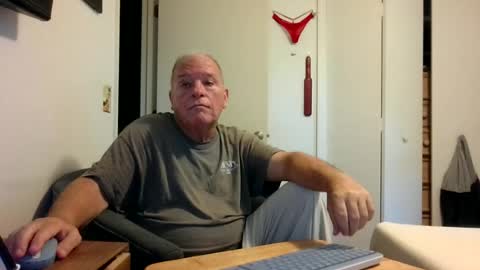 Snapshot of mackdocc001 chatting on 06-30-26, 11:55 mackdocc001 online show from 06-30-26, 11:55
