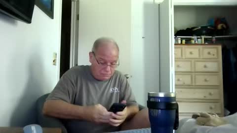 Snapshot of mackdocc001 chatting on 07-10-26, 05:15 mackdocc001 online show from 07-10-26, 05:15