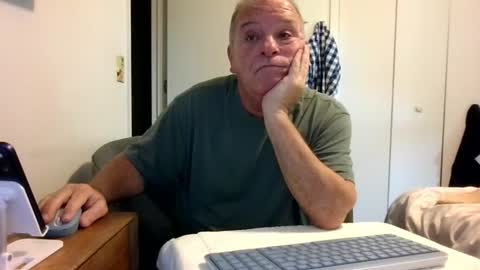 Snapshot of mackdocc001 chatting on 07-24-26, 02:59 mackdocc001 online show from 07-24-26, 02:59