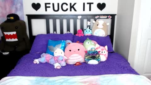 Mackenzie Wolfe online show from 03-03-25, 08:38