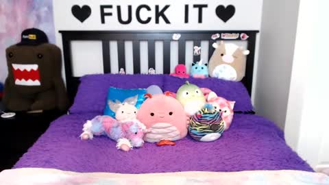 Mackenzie Wolfe online show from 09-11-25, 07:30