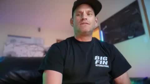 MackinCaliAllDay online show from 10-25-25, 12:45