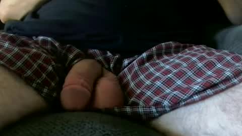 Snapshot of macmagsman chatting on 09-25-25, 03:27 macmagsman online show from 09-25-25, 03:27