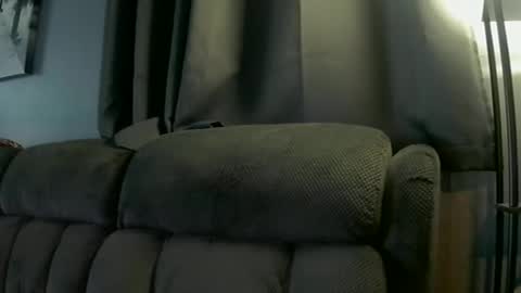 Snapshot of macmagsman chatting on 10-10-25, 02:16 macmagsman online show from 10-10-25, 02:16