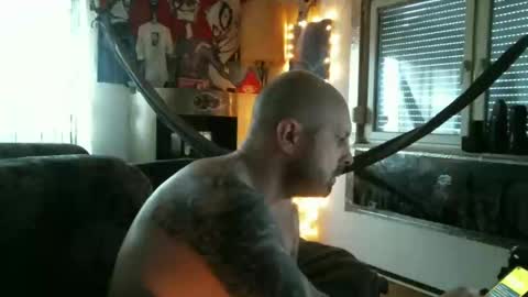 Manuel online show from 01-04-25, 02:46