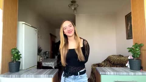 Lilo online show from 03-27-26, 08:26