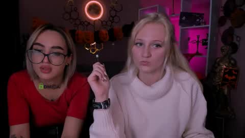 Ulis online show from 10-21-25, 01:34